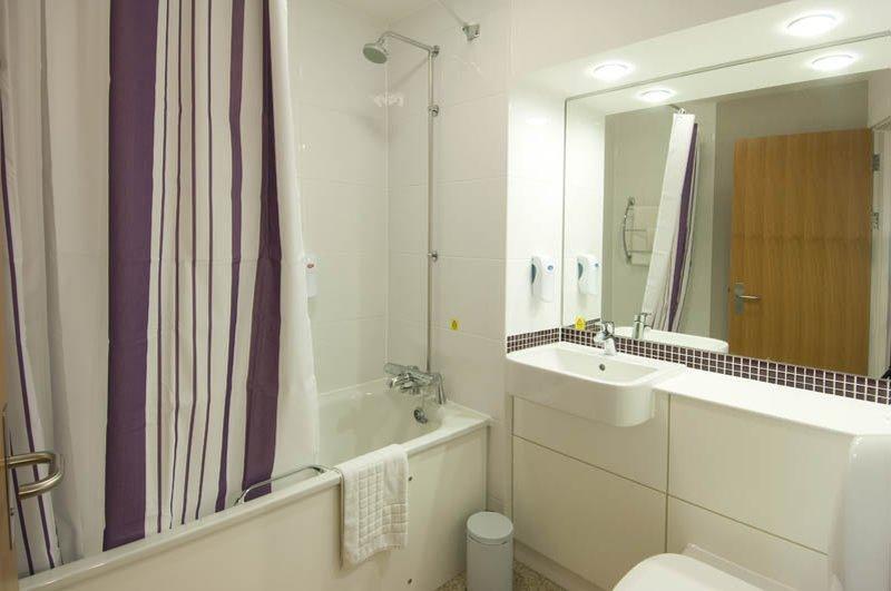 Premier Inn Glastonbury Luaran gambar