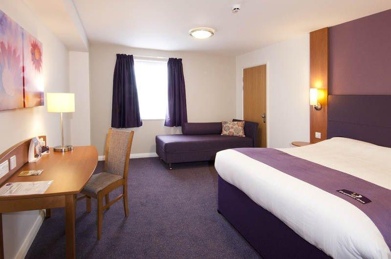 Premier Inn Glastonbury Luaran gambar